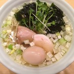 饗 くろ喜 - 「塩煮干しわかめそば＋味玉」900円