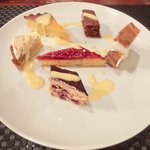 プールトワ - 本日のランチ 1500円 のデザート6種盛り合わせ