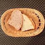 プールトワ - 本日のランチ 1500円 のくるみパン