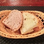 プールトワ - 本日のランチ 1500円 のくるみパン