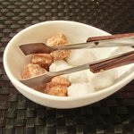 プールトワ - 本日のランチ 1500円 の角砂糖