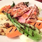 プールトワ - 本日のランチ 1500円 の豚肉のグリル トマトとケッパーのソース