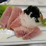 一平 - まぐろカマ刺身