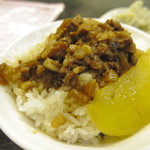 又一村水餃麵食館 - 「魯肉飯（小）」30(TWD)＝110円