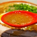 Dhisuizunakagawa - チャーシュー麺【ホワイト中川Ver】（パイタンスープ）