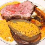 プールトワ - ランチコース 1620円 の豚肩ロース肉のロースト