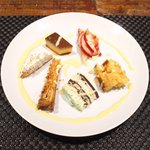 プールトワ - ランチコース 1820円 のデザート6種盛り合わせ