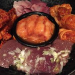 焼肉×もつ鍋 二子玉川 蔵月 - ホルモン5種盛さすが！