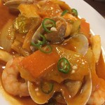 大衆酒場BEETLE 五反田 - 激辛海鮮炒め