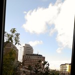 叶 匠壽庵 - 窓からの駅前風景