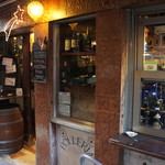 Un mondo Divino - たまたま通った道