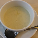 ブラッスリ 風間 - ゴボウのスープ