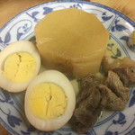 稲田酒店 - おでん 大根,玉子,牛すじ