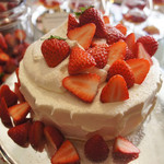 ロビー・ラウンジ - ストロベリーショートケーキ