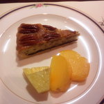 小石澤 - デザート（ピーカンナッツのタルト）