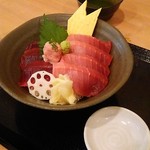 まぐろ丼 ぶんた - 南鮪の丼