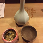 旬味 泰平 - 牡蠣の塩辛と一本義