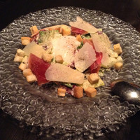 MAIMON GINZA - ハモンセラーノとロメインレタスのシーザー風サラダ