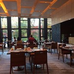 FOUR SEASONS HOTEL KYOTO - モーニングゾーン、寒いと室内、暖かくなったらテラス☆