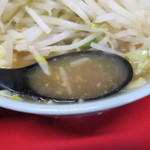 ラーメン二郎 - スープ