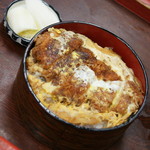 動坂 長寿庵 - かつ丼（７５０円）出前仕様２０１７年１月