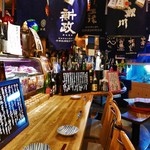 ビストロ割烹 YAOYA - カウンター席