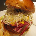 オーセンティック - ビーフパストラミサンドイッチ￥1,000・バンズバージョン