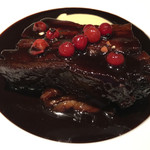 ラチュレ - 良質な脂がものすごく乗った月の輪熊。キュイソンも超濃厚。