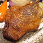 プールトワ - ランチコース 1920円 の鴨もも肉のコンフィー