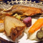 プールトワ - ランチコース 1920円 の鴨もも肉のコンフィー