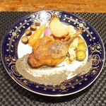 プールトワ - ランチコース 1920円 の鴨もも肉のコンフィー