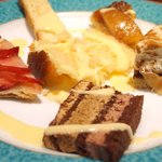 プールトワ - ランチコース 1920円 のデザート6種盛り合わせ