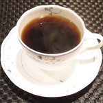 プールトワ - ランチコース 1920円 のコーヒー