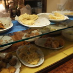 Ostaria AL Diavolo E L'aquasanta - 入口にはおつまみ