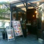 アカボシ珈琲店 - アカボシ珈琲店さん。コーヒー以外にもジュースなどいろいろ♬