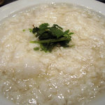 フカヒレと蟹の卵白のスープ