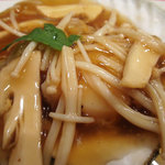 白楽天 - 蒸しホタテ貝、茸のあんかけ