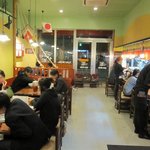 長崎らーめん 西海製麺所 - 店内の様子。