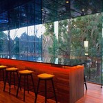 61384720 - お隣の公園の緑が綺麗な空間