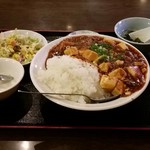 泰陽飯店 - 麻婆丼500円