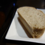 Brasserie 雪乃下 - 全粒粉のパン