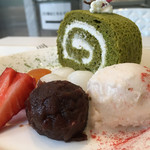 カフェ・ディ・フェスタ - 抹茶 桜クリームロール 2016/03/24