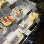 カフェハマツ - ショーケース