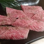 黒毛和牛焼肉 七甲山 - みすじ