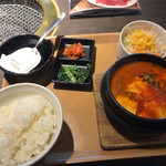 Kokusangyuu Yakiniku Kuidon - 