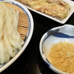 石川うどん - 油かすもあります
      使わなかったけど(*ﾟ∀ﾟ*)