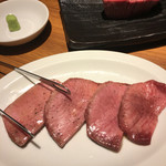 焼肉 ジャンボ - 