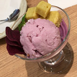 大戸屋 - 紫芋のパフェ。