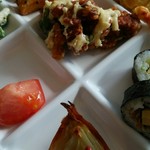 掛川森林果樹公園 アトリエ - 手前は玉ねぎのロースト。