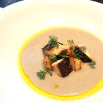 ラ・ボンヌターブル - 菊芋のスープ
            もの凄サバ、小松菜